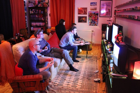 Gaming at Retro Rumble © x MissDeLuxe x