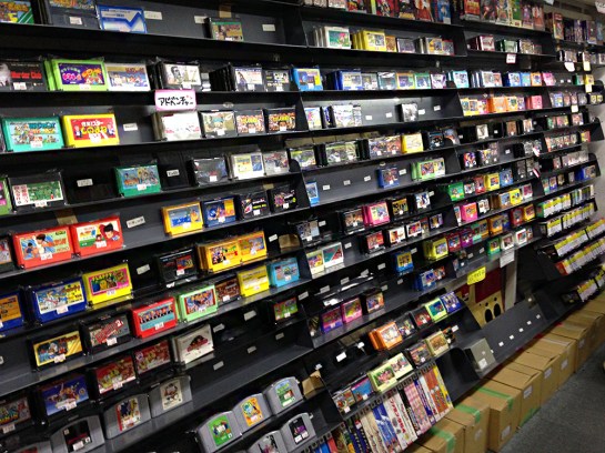 Friends game shop famicom