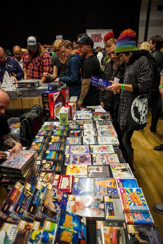 RetroGathering2014-game-sale1