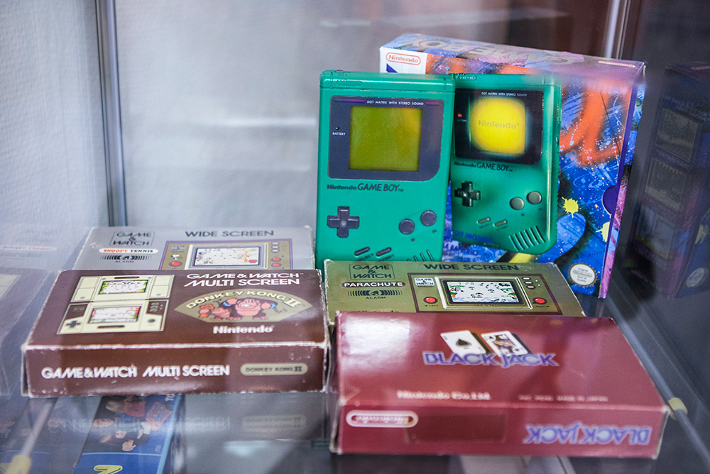 Boxed retro handhelds