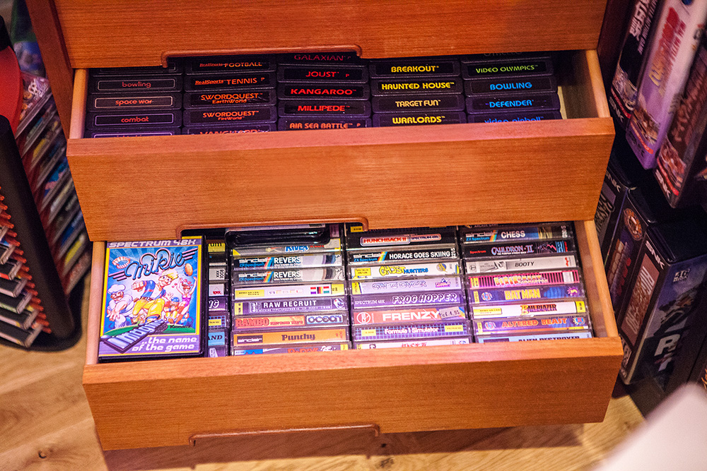 Retro Room Atari 2600 & ZX Spectrum games