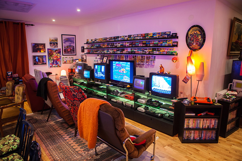 Heidi stopXwhispering's Retro Game Room setup