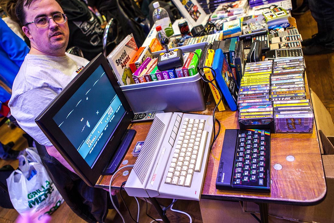 Anders selling vintage games