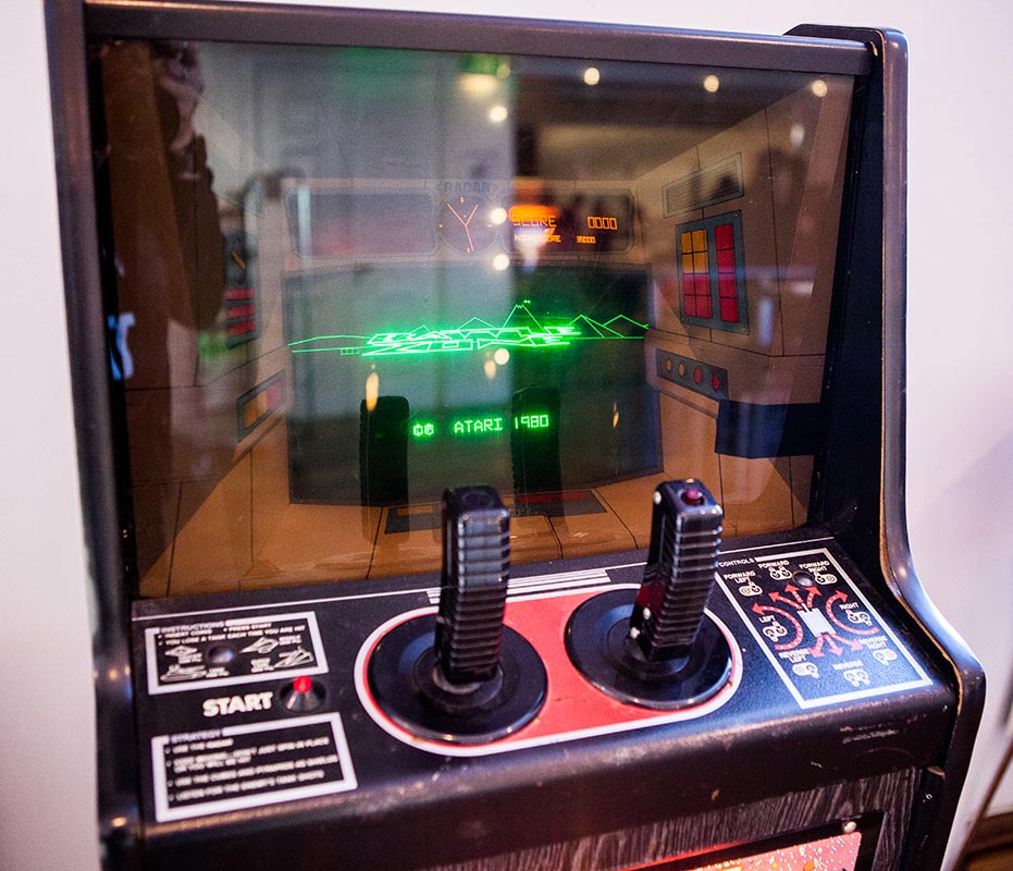 Battlezone arcade cabinet