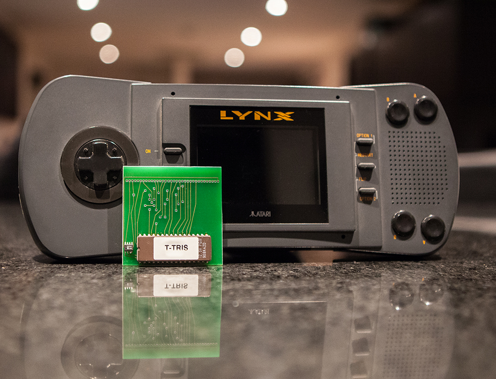 T-Tris on Atari Lynx - Tetris homebrew