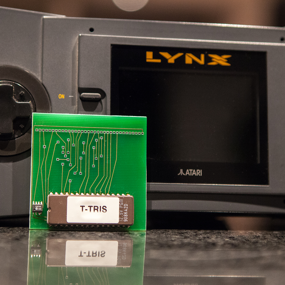 T-Tris on Atari Lynx - Tetris homebrew