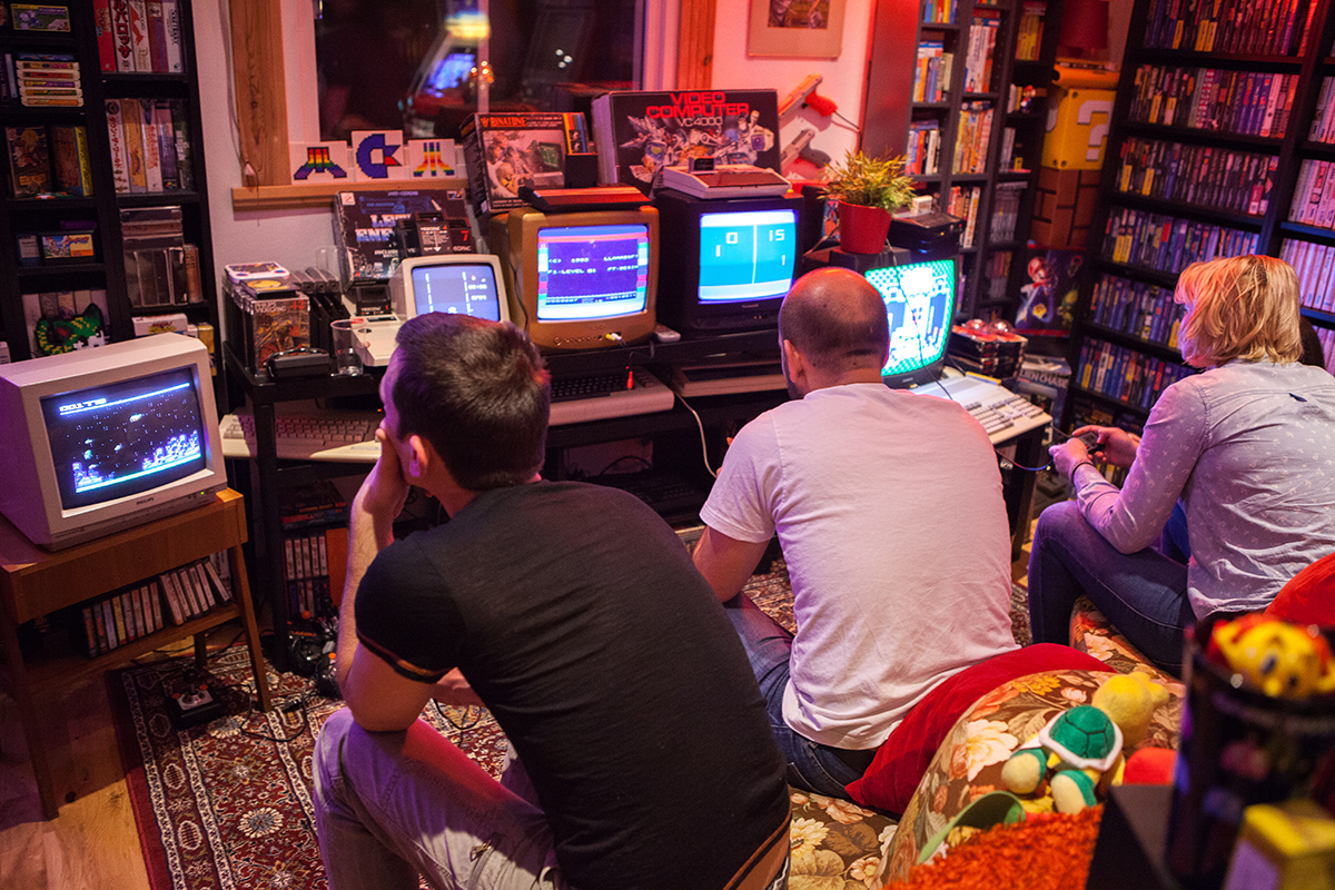 Competing in Spaceman Splorf on C64 at Retro Rumble