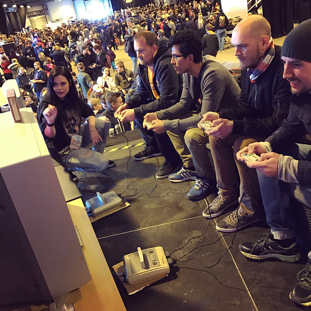 Matt8bit and others competing in Tetris