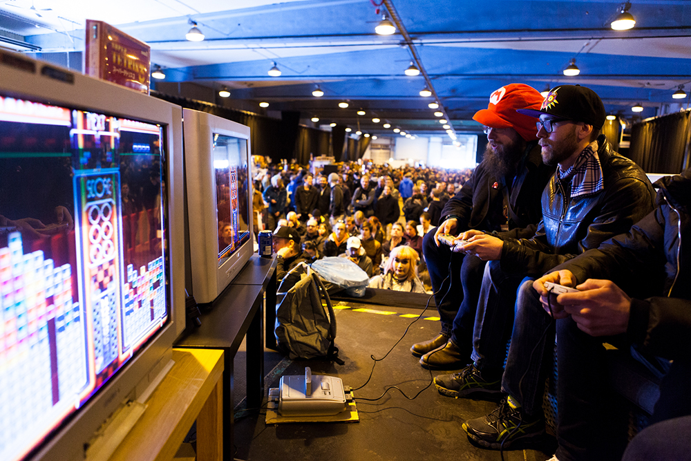 Stan64 competing in Tetris